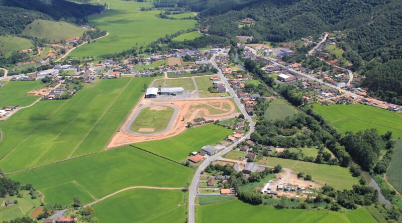 Vista aérea do centro do município.